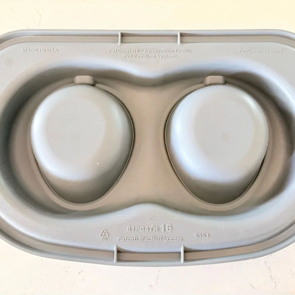 WeatherTech  Pet Comfort Feeding Bowl Gray & White Double “Dog or Cat”